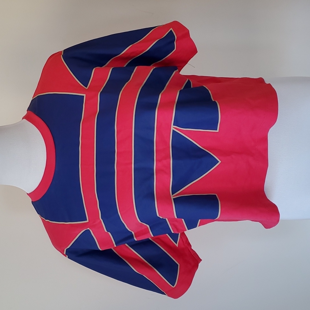 Adidas crop top - fits XS to M - pink